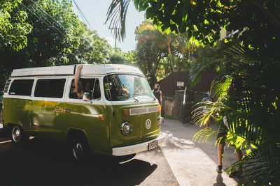 Je auto zomerklaar maken: Geniet van de zon zonder zorgen